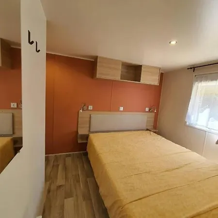 Zecamping 4 Etoiles 2Km Plage Piscine Chauffee Animaux Acceptes Club Enfant Campingplads
