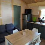 Zecamping 4 2km Piscine Chauffee Animaux Acceptes Club Enfant 营地 *
