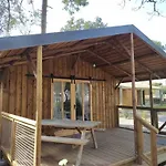 Zecamping 4 2km Piscine Chauffee Animaux Acceptes Club Enfant 营地