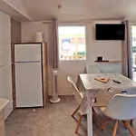 Zecamping 4 2km Piscine Chauffee Animaux Acceptes Club Enfant 营地 *