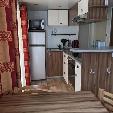 4 Etoiles - Piscine - Ccafgbh *