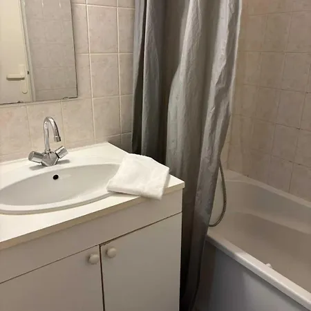 Кемпинг 4 Etoiles - Piscine - Ccafgbh