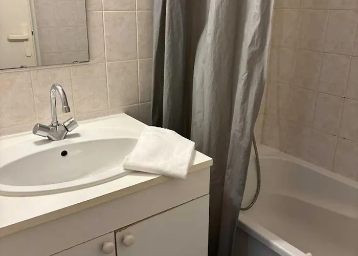 Campingplatz 4 Etoiles - Piscine - Ccafgbh